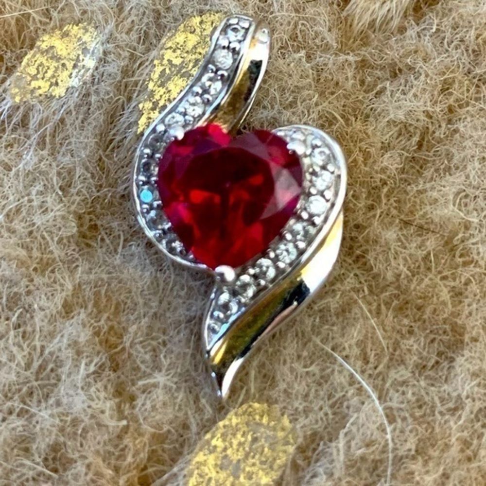 Heart Stone Silver Necklace Pendant 925 RL